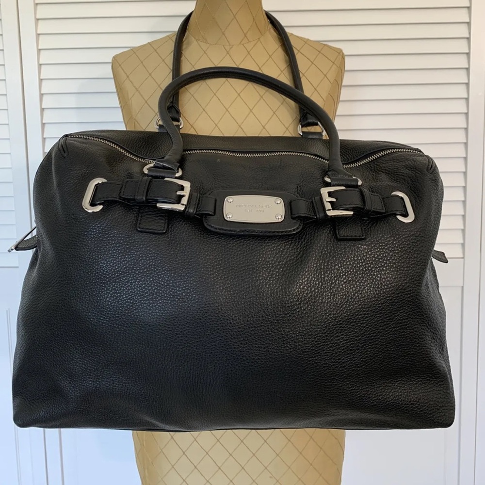 Michael Kors Unisex Weekender Black Leather Travel Bag Duffle Size 21”x13”x6”